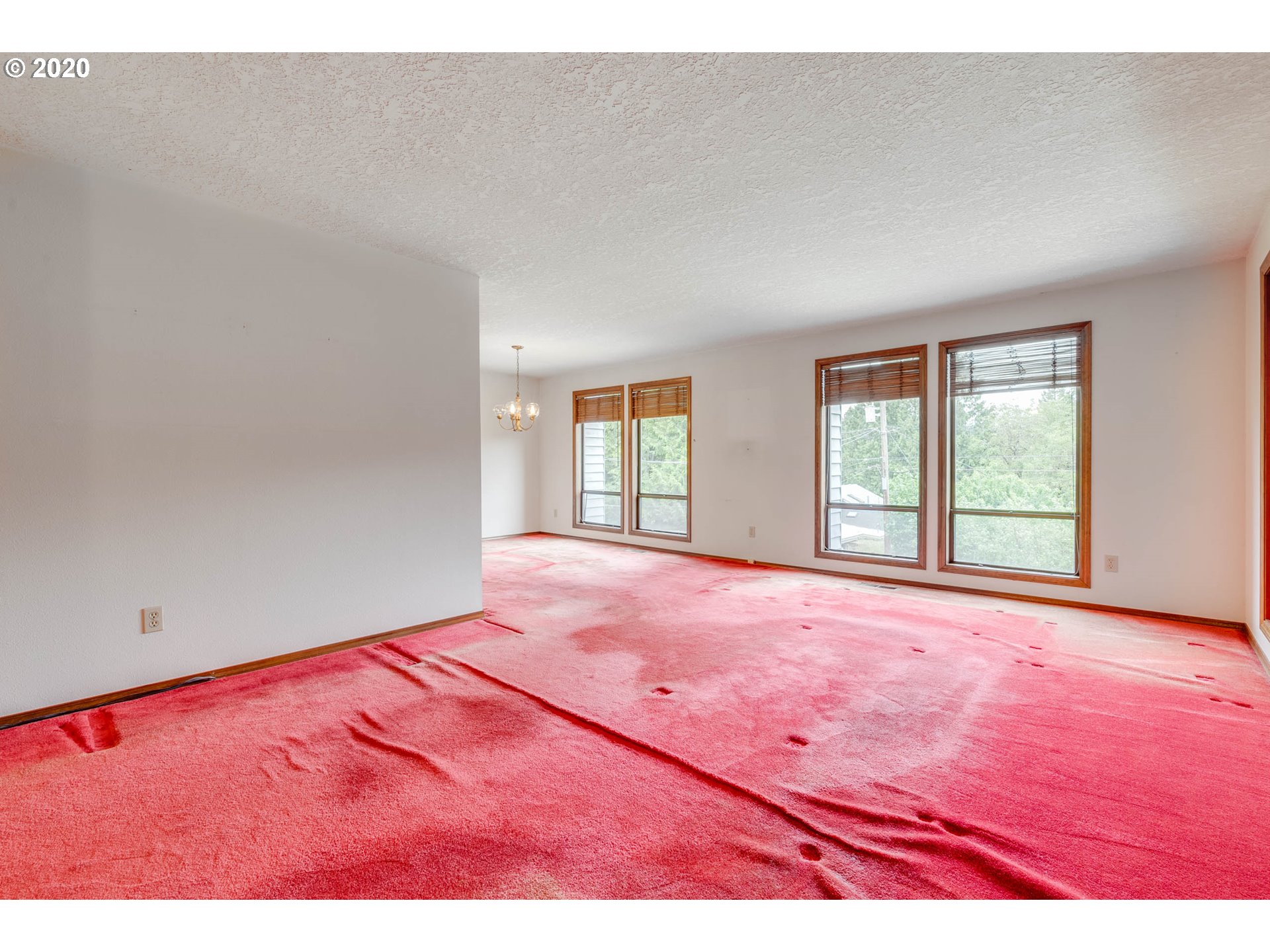 3612 Southwest Custer Street Portland, OR 97219 - Photo 5 of 32 Gallery Image 5