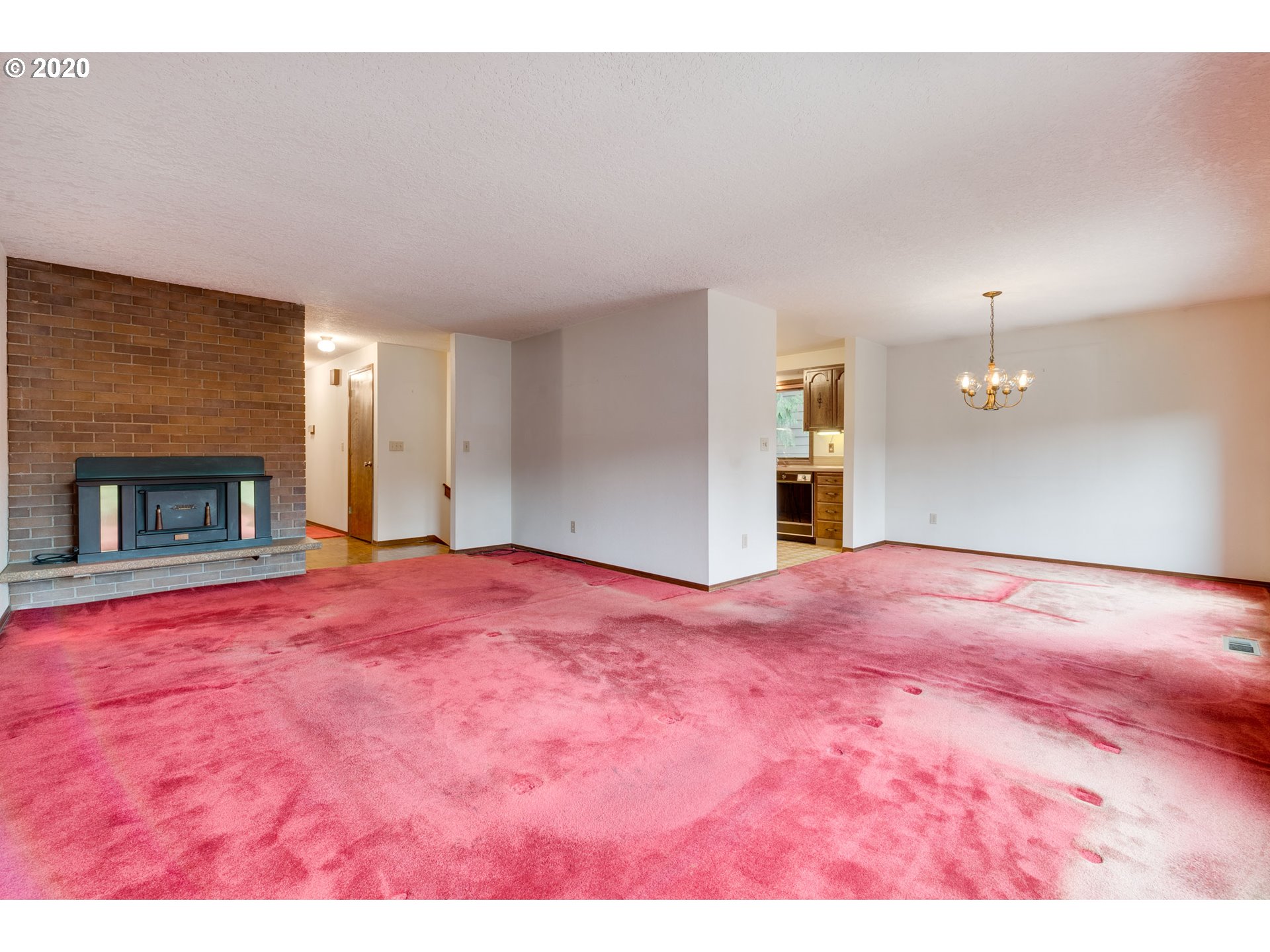 3612 Southwest Custer Street Portland, OR 97219 - Photo 6 of 32 Gallery Image 6