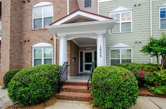 $285,000 | 1955 Nocturne Drive, Unit 3206, Alpharetta, GA 30009