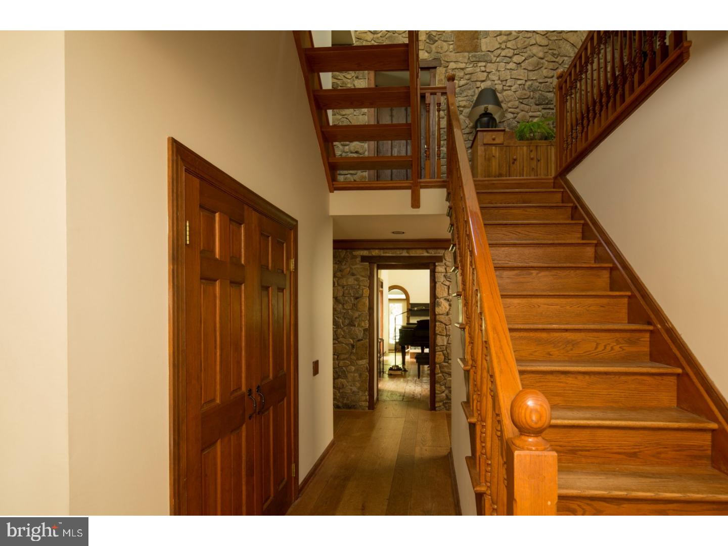 1223 Eagle Road Newtown, PA 18940 - Photo 19 of 20 Gallery Image 19