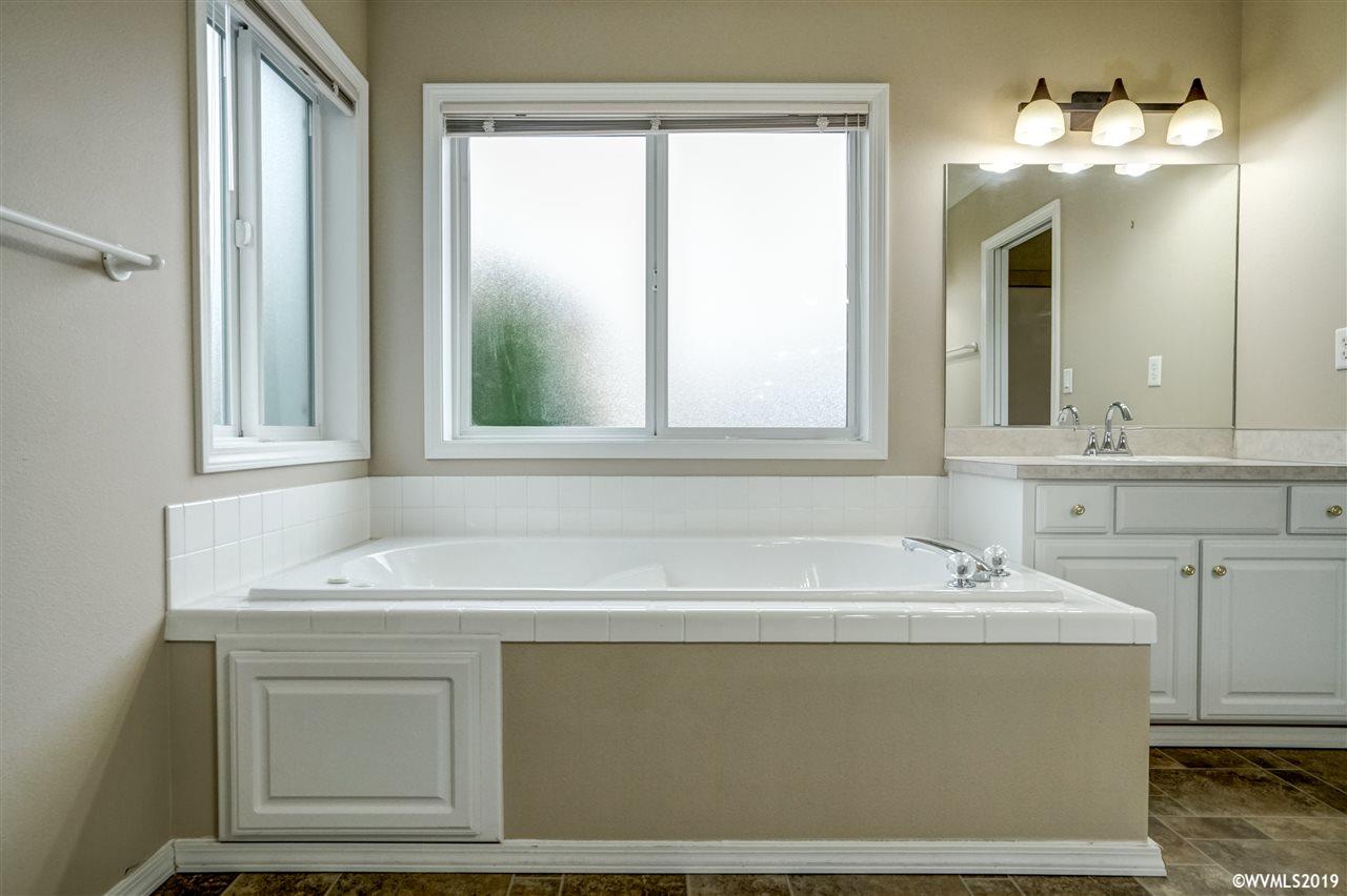 5201 Falcon Street Southwest Albany, OR 97321 - Photo 23 of 38 Gallery Image 23