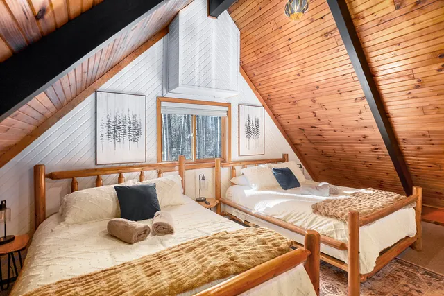 $389,000 | 10205 Lost Canyon Drive, Stanwood, MI 49346