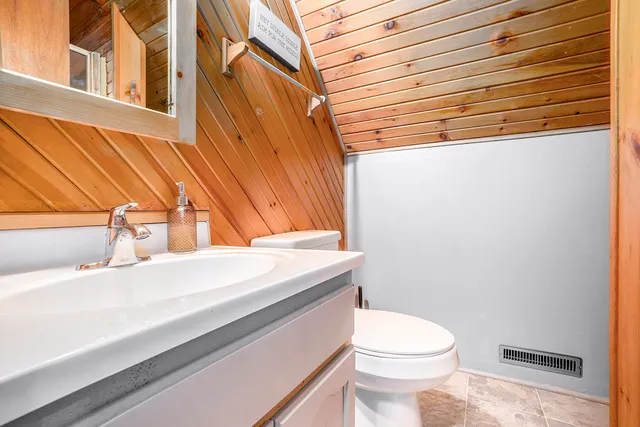 $389,000 | 10205 Lost Canyon Drive, Stanwood, MI 49346