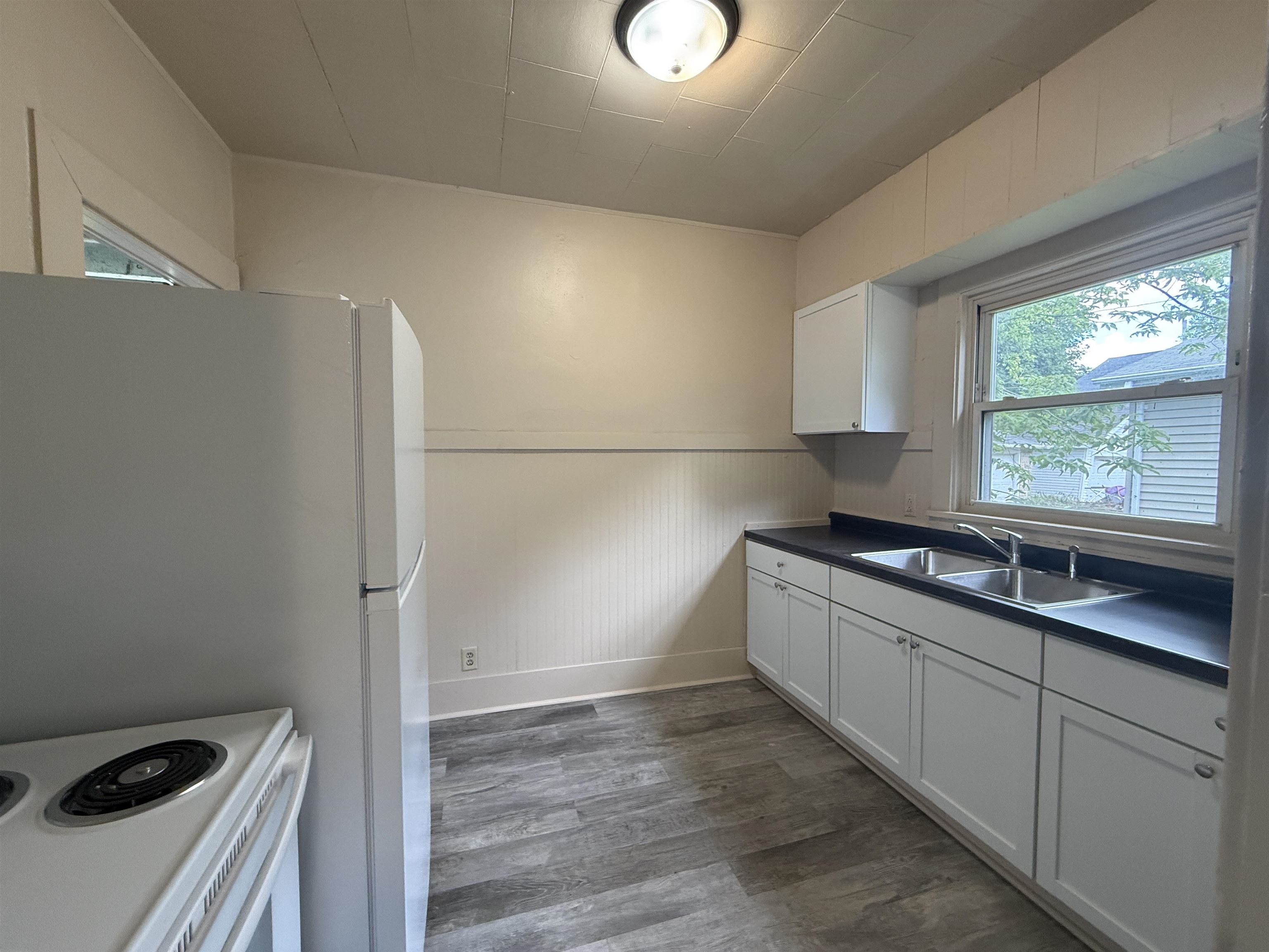 1308 Wisconsin Avenue Beloit, WI 53511 - Photo 4 of 12