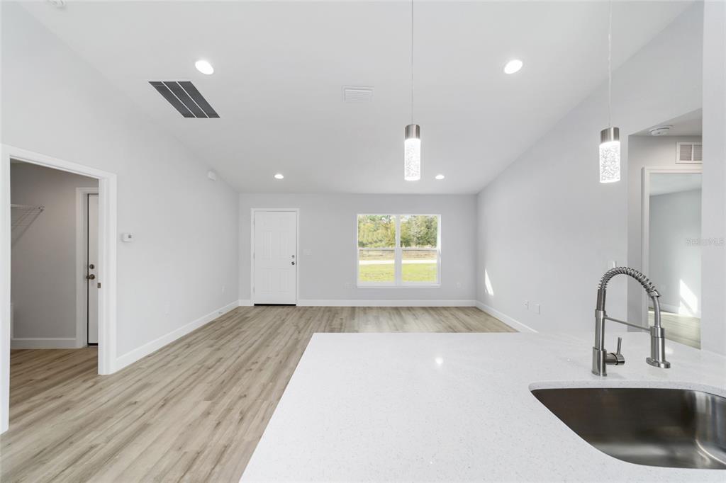 1111 Northwest Buena Vista Road Dunnellon, FL 34431 - Photo 12 of 31