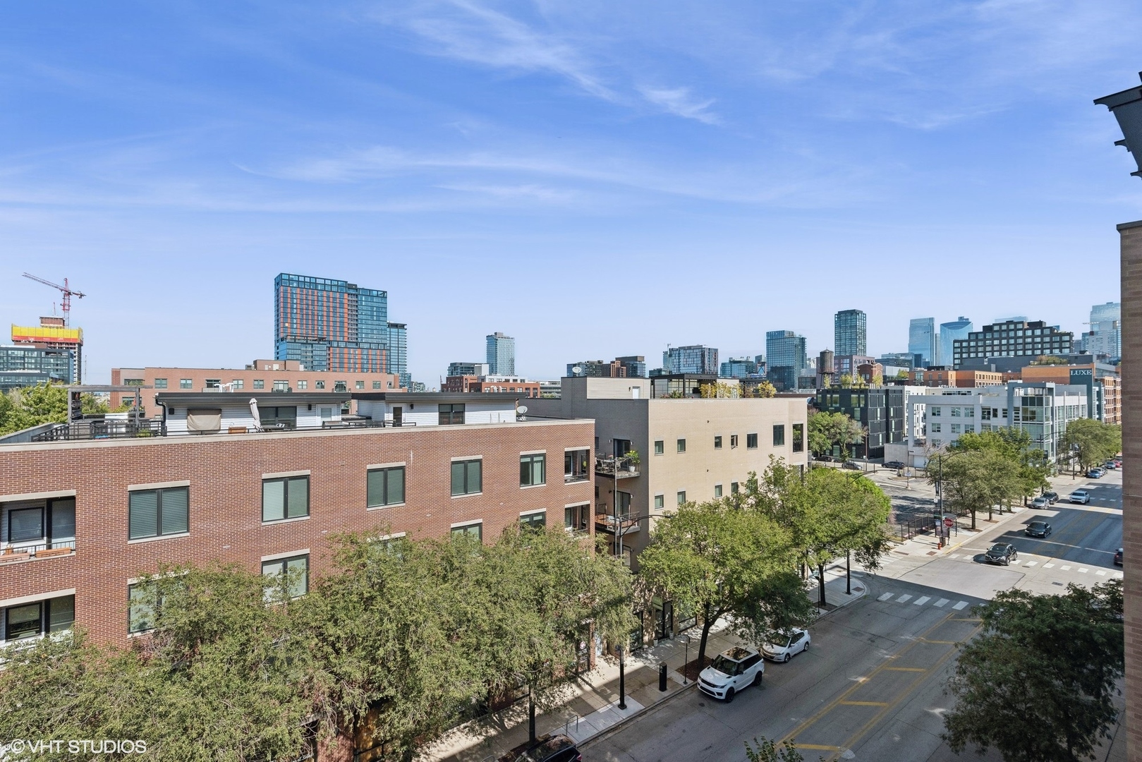 1301 West Madison Street, Unit 501 Chicago, IL 60607 - Photo 26 of 30 a view of a city