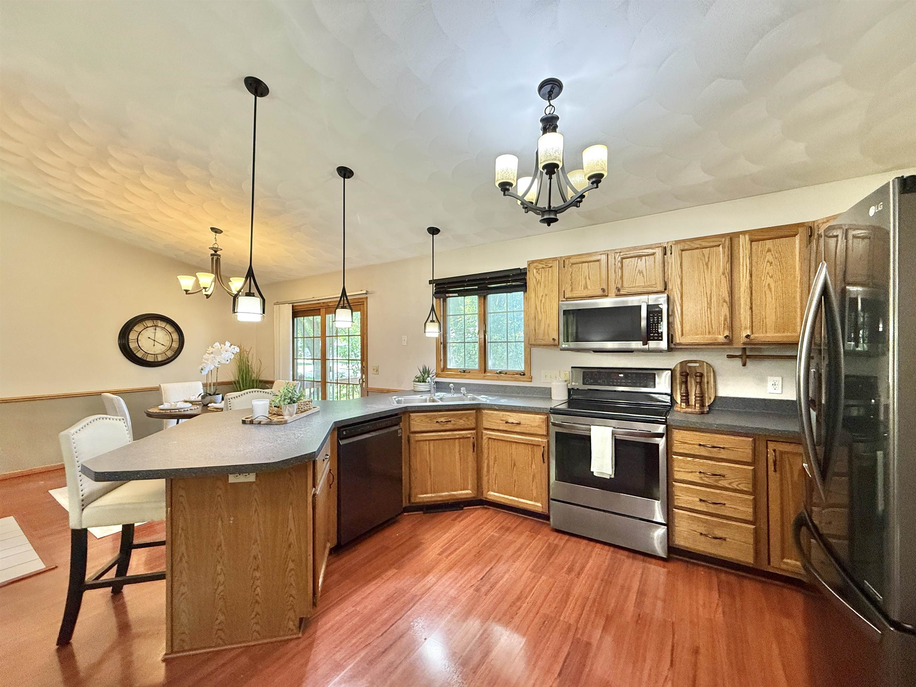 2450 South Lathers Road Beloit, WI 53511 - Photo 12 of 40