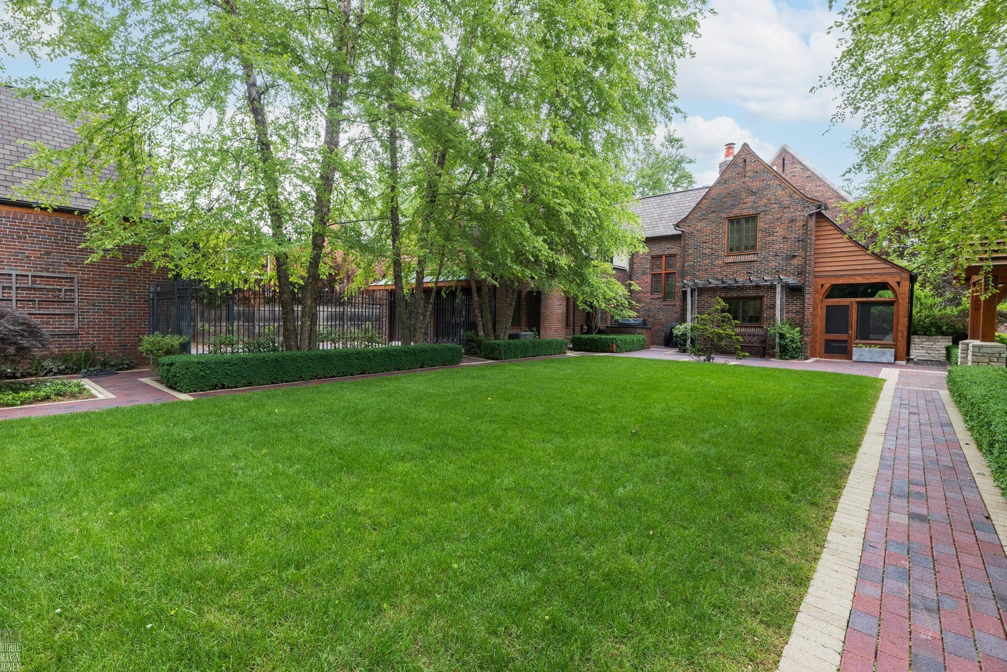 813 Trombley Road Grosse Pointe, MI 48230 - Photo 62 of 77 50146827-3676ca76-6074-44df-965f-57d77492b4c6.JPG