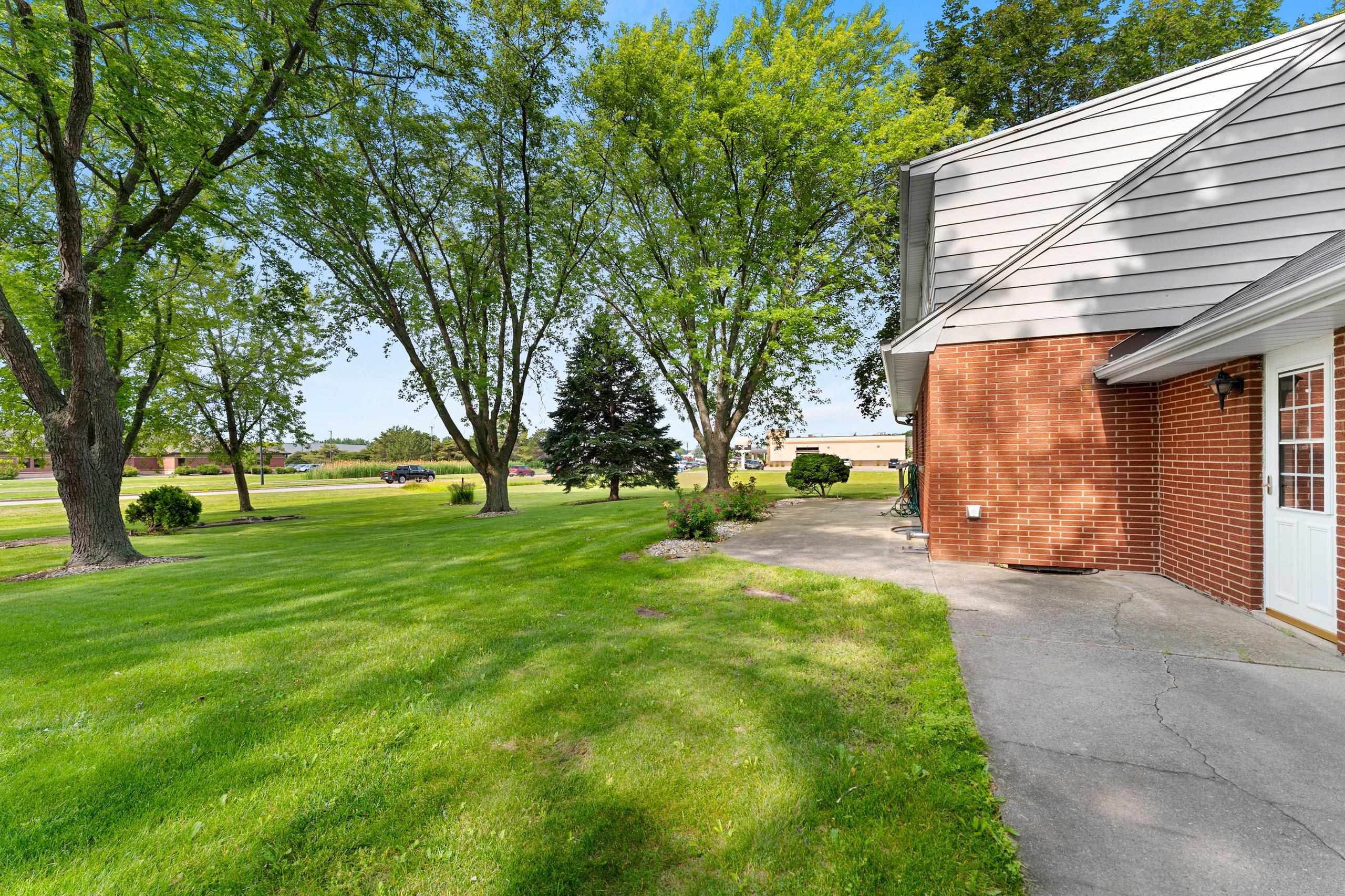 3024 Finger Road Green Bay, WI 54311 - Photo 7 of 74
