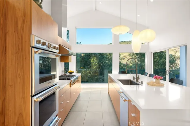 $2,195,000 | 2630 San Angelo Drive, Claremont, CA 91711