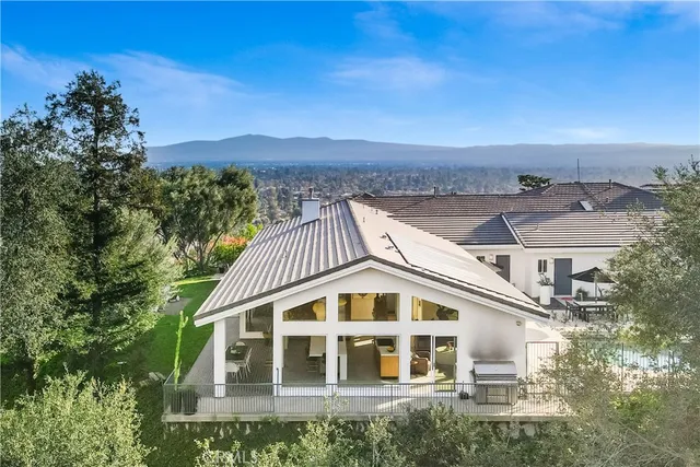 $2,195,000 | 2630 San Angelo Drive, Claremont, CA 91711