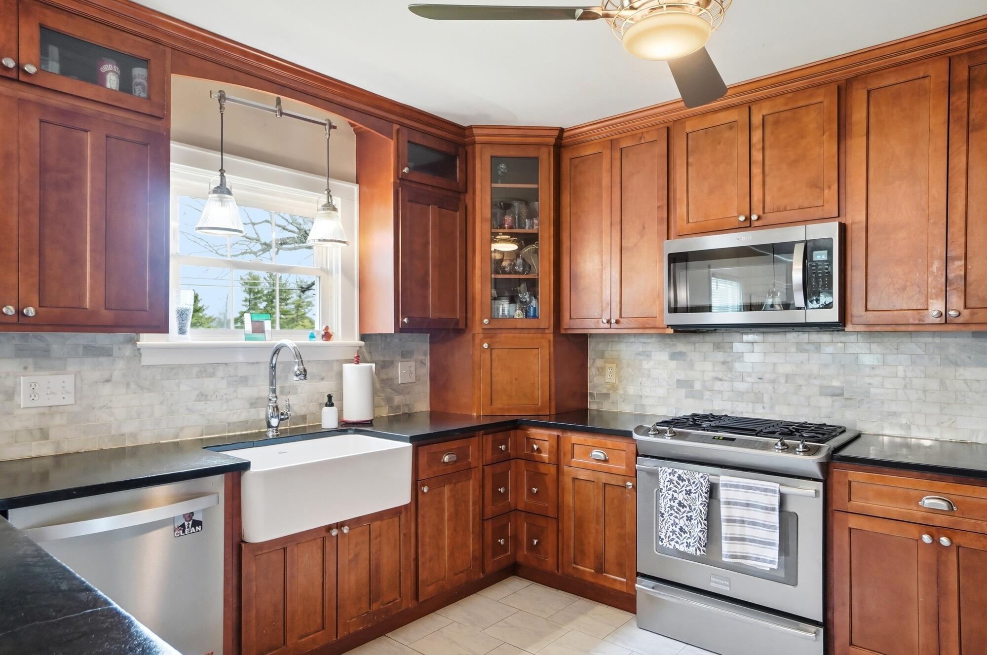 5011 Smothers Road Westerville, OH 43081 - Photo 26 of 81 Beautiful Kitchen!