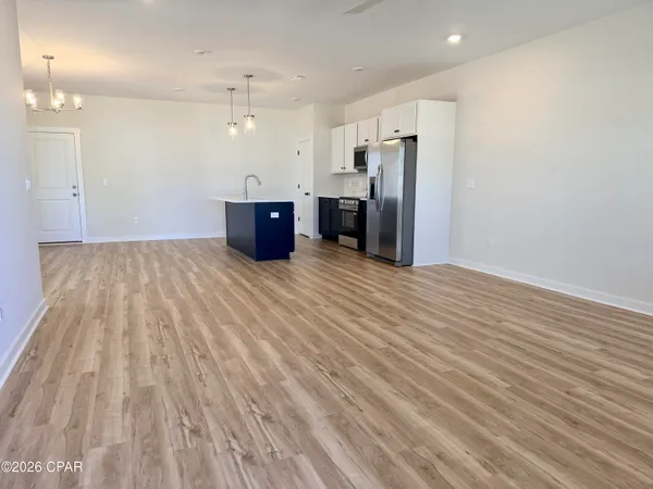 $1,950 | 2315 Discovery Loop, Panama City, FL 32405