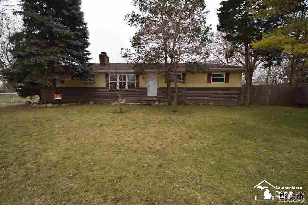 6245 East Dunbar Road Monroe, MI 48161 - Photo 1 of 15 21251815.JPG