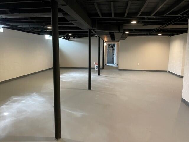 8872 16 1/2 Mile Road Sterling Heights, MI 48312 - Photo 39 of 40 65