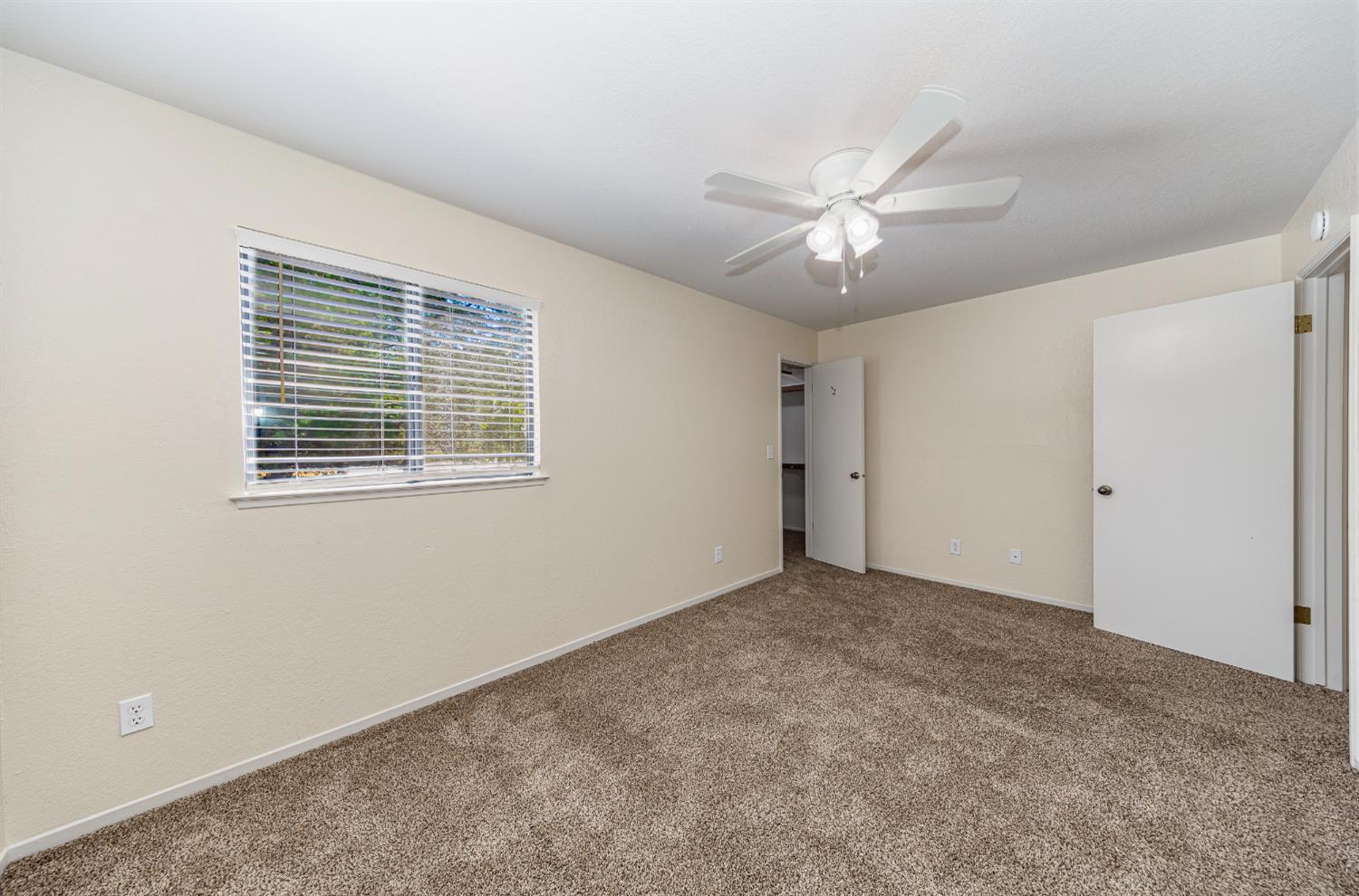 49400 River Park Road, Unit 45 Oakhurst, CA 93644 - Photo 23 of 29