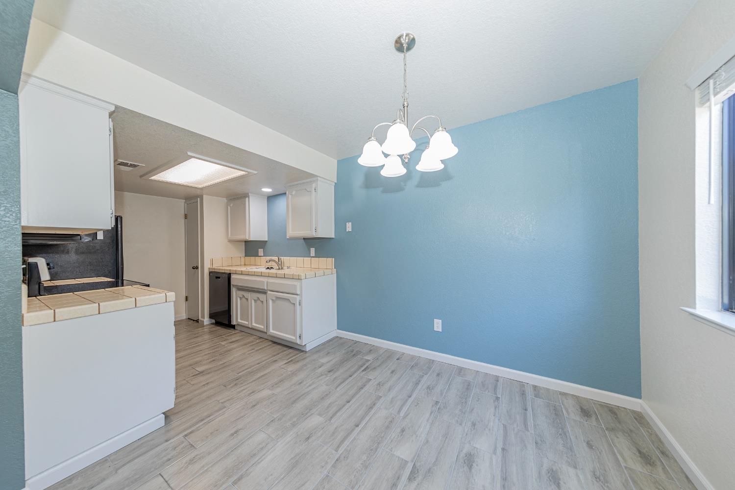 49400 River Park Road, Unit 45 Oakhurst, CA 93644 - Photo 8 of 29