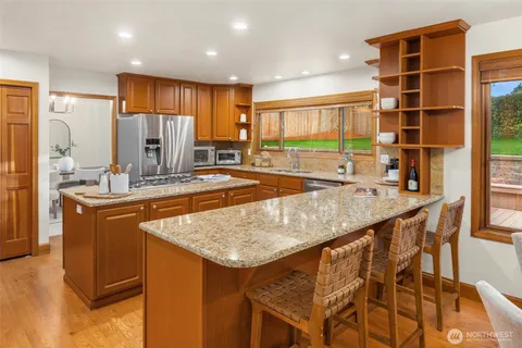 $2,499,950 | 4651 171st Avenue Southeast, Bellevue, WA 98006
