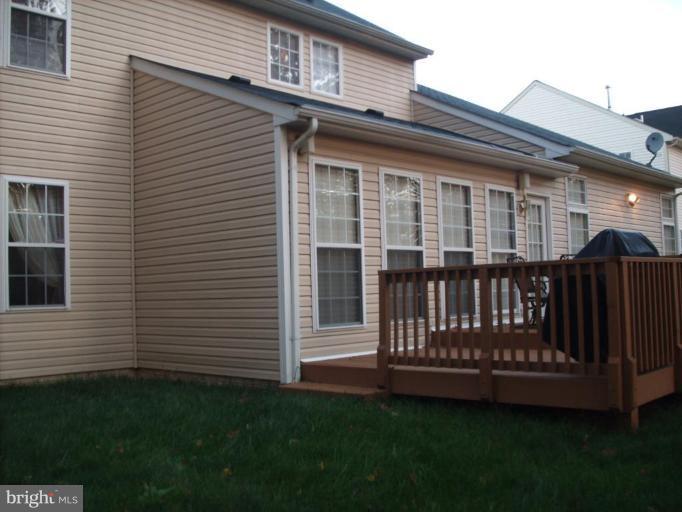 905 Strausberg Street Accokeek, MD 20607 - Photo 3 of 9 Deck