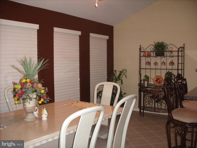 905 Strausberg Street Accokeek, MD 20607 - Photo 8 of 9 Sunroom/Morning Room