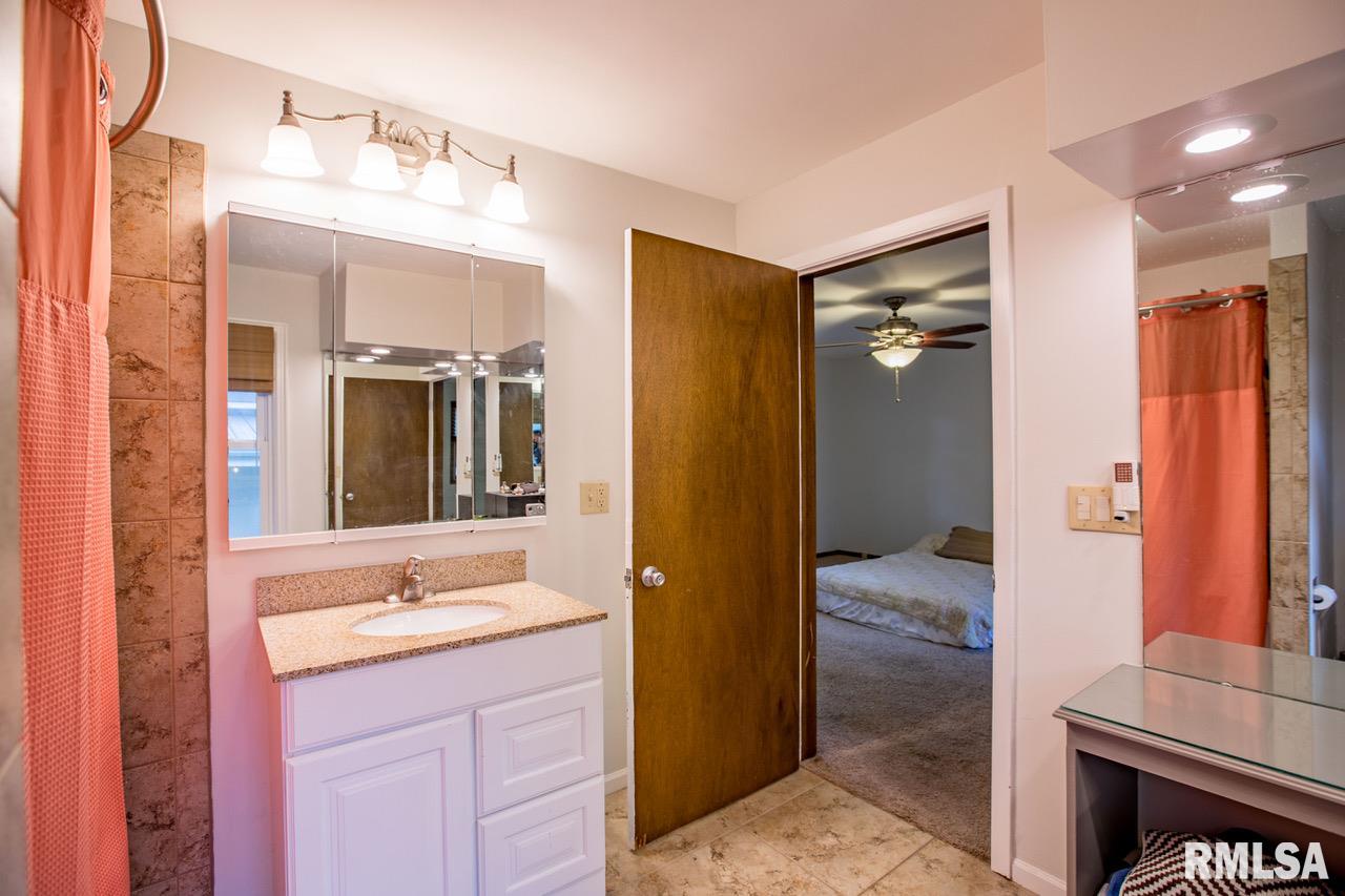 5 Woodley Road Rock Island, IL 61201 - Photo 23 of 35 Gallery Image 23