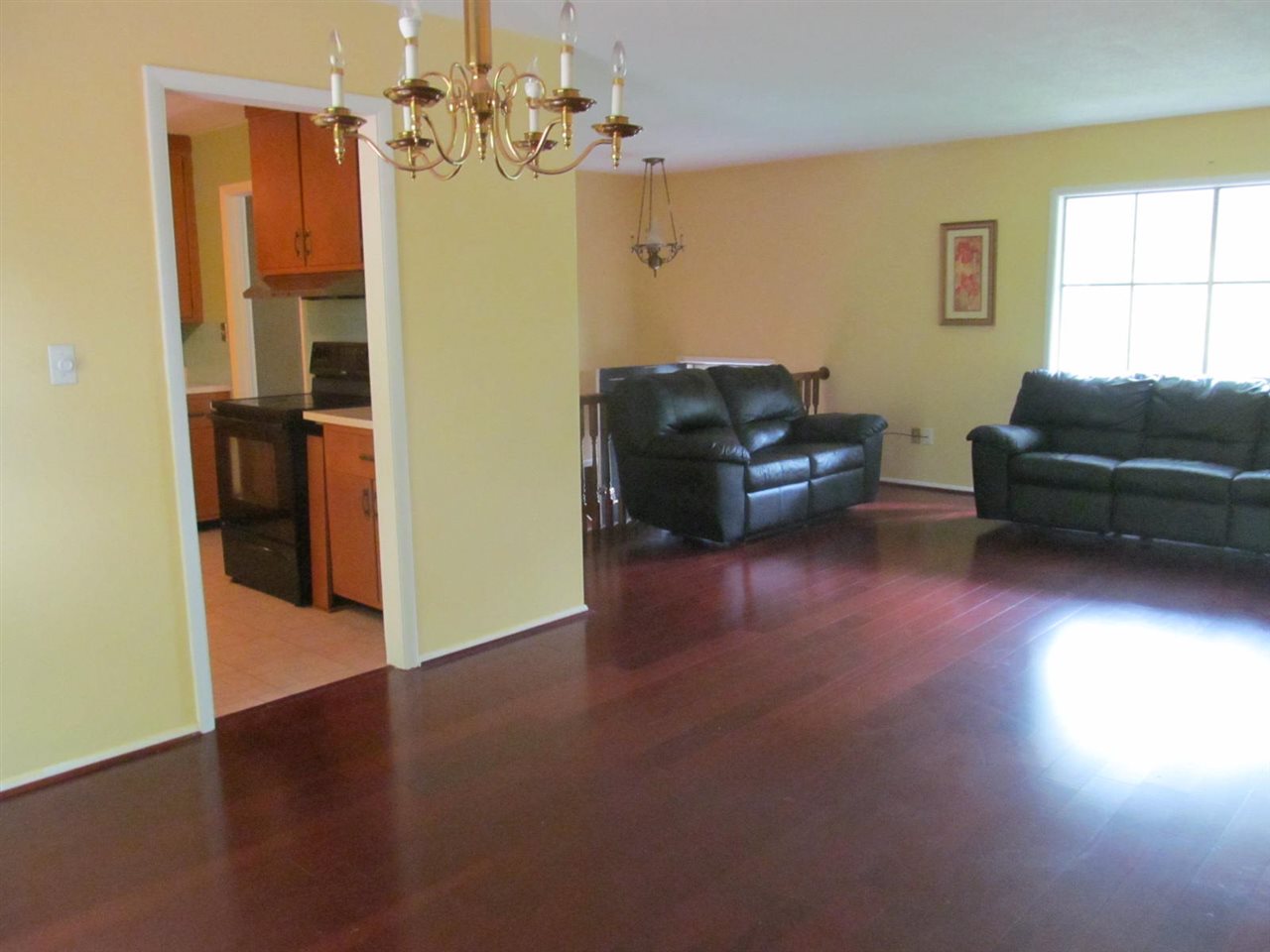 5 Sharon Drive Rutland, VT 05701 - Photo 3 of 16
