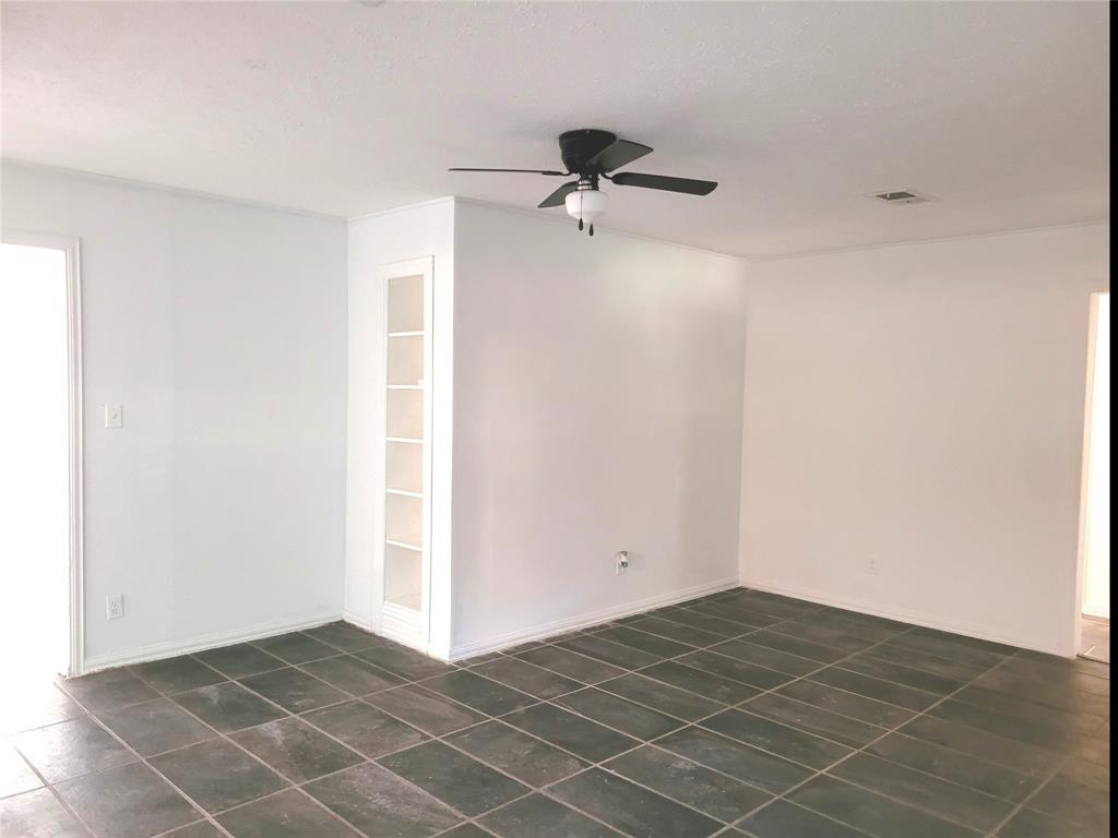 410 22nd Street Southwest Paris, TX 75460 - Photo 11 of 40