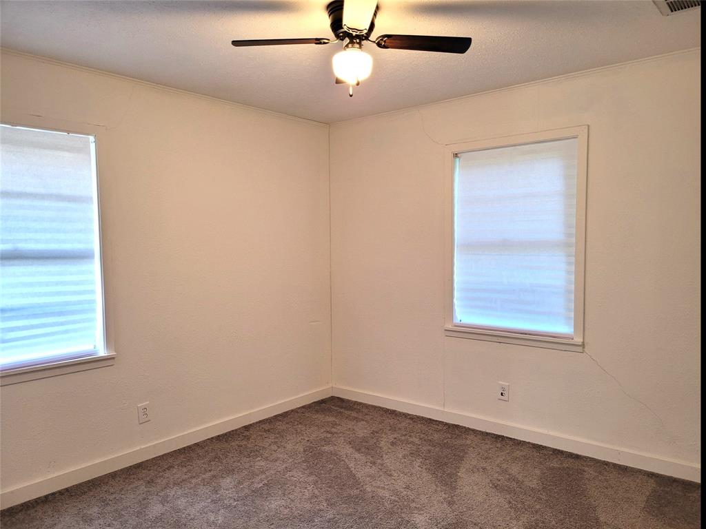 410 22nd Street Southwest Paris, TX 75460 - Photo 24 of 40