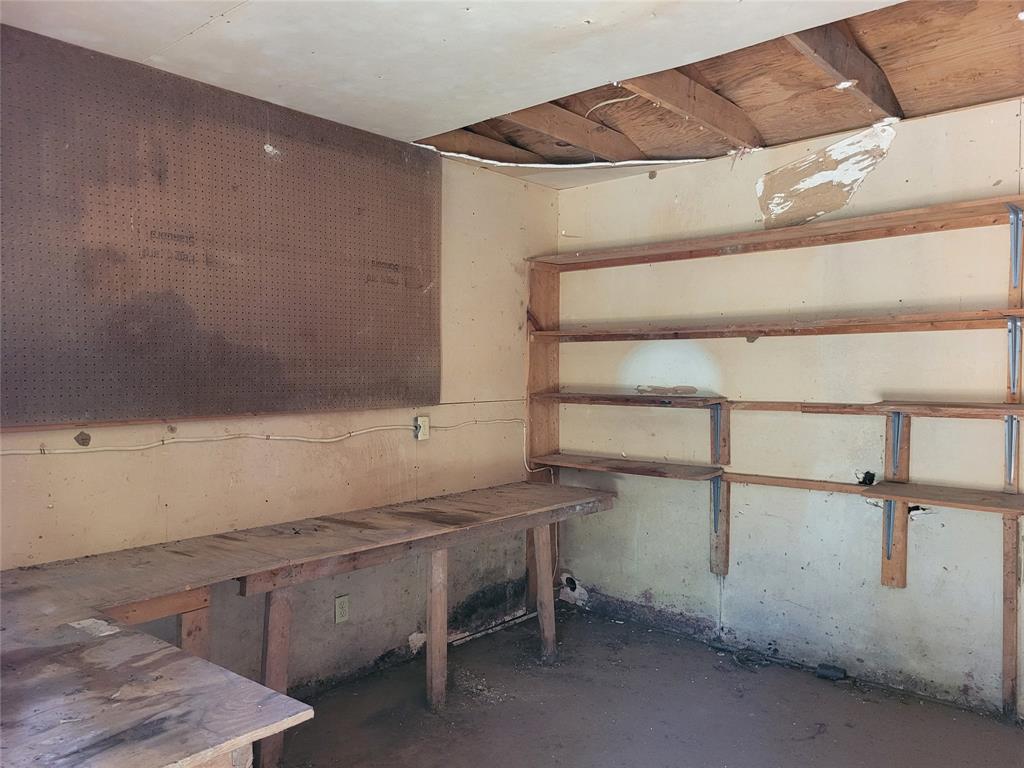 410 22nd Street Southwest Paris, TX 75460 - Photo 35 of 40