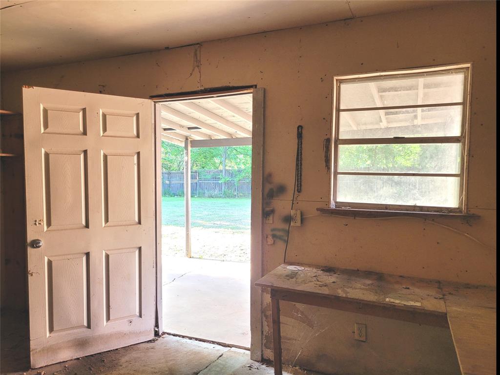 410 22nd Street Southwest Paris, TX 75460 - Photo 36 of 40