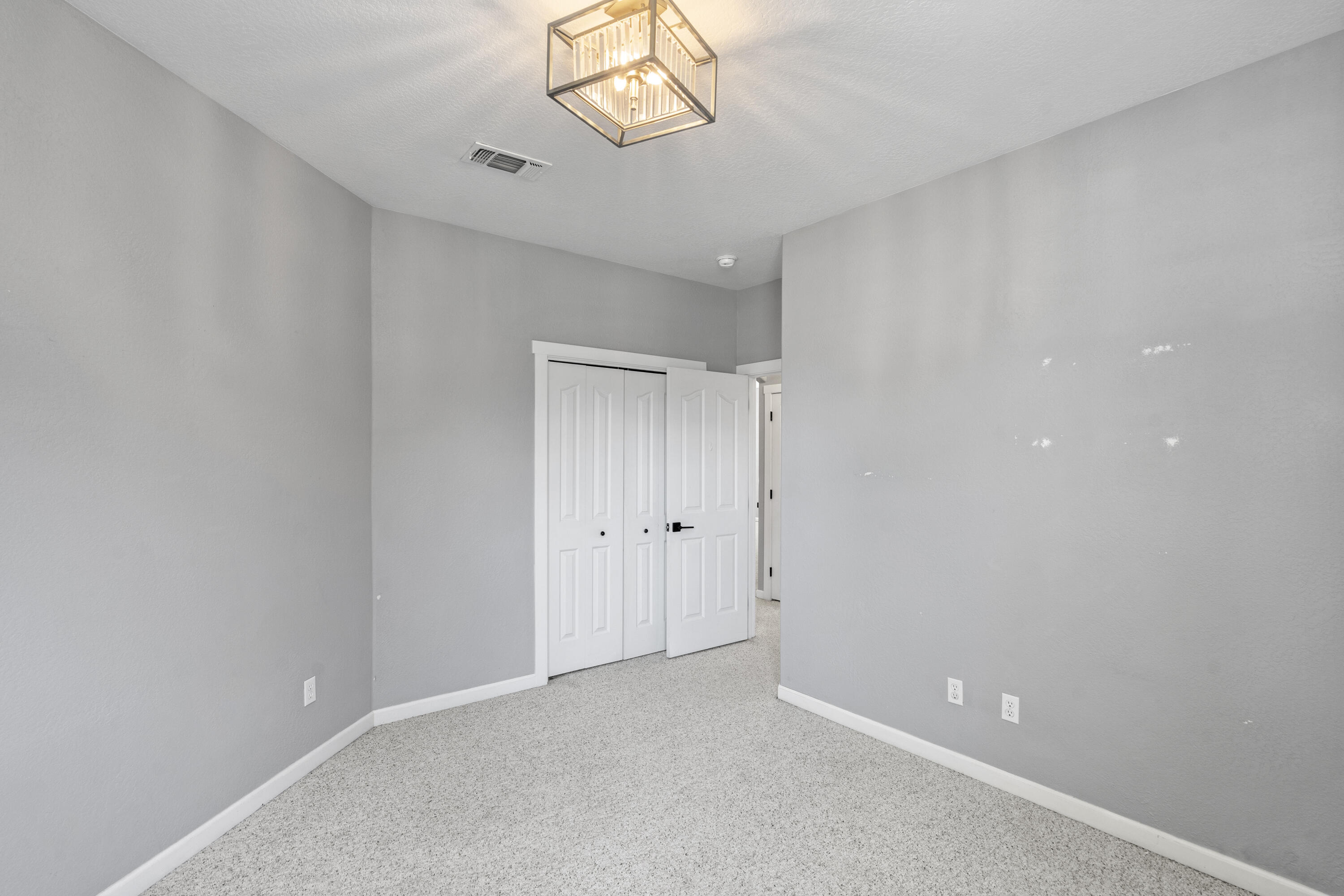 780 Ridgeway Avenue Central Point, OR 97502 - Photo 27 of 39 780 Ridgeway - 27