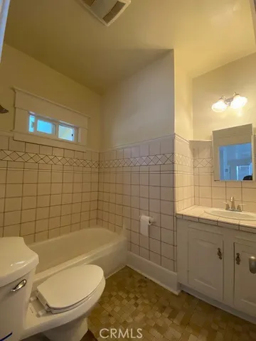 $1,700 | 1743 North Oxford Avenue, Unit B, Pasadena, CA 91104