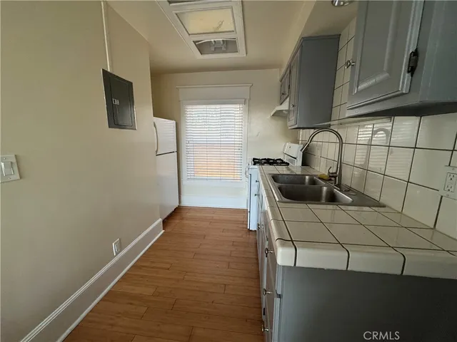 $1,700 | 1743 North Oxford Avenue, Unit B, Pasadena, CA 91104