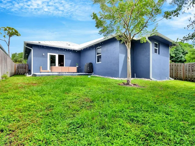 $485,000 | 4796 Southeast Horizon Avenue, Stuart, FL 34997