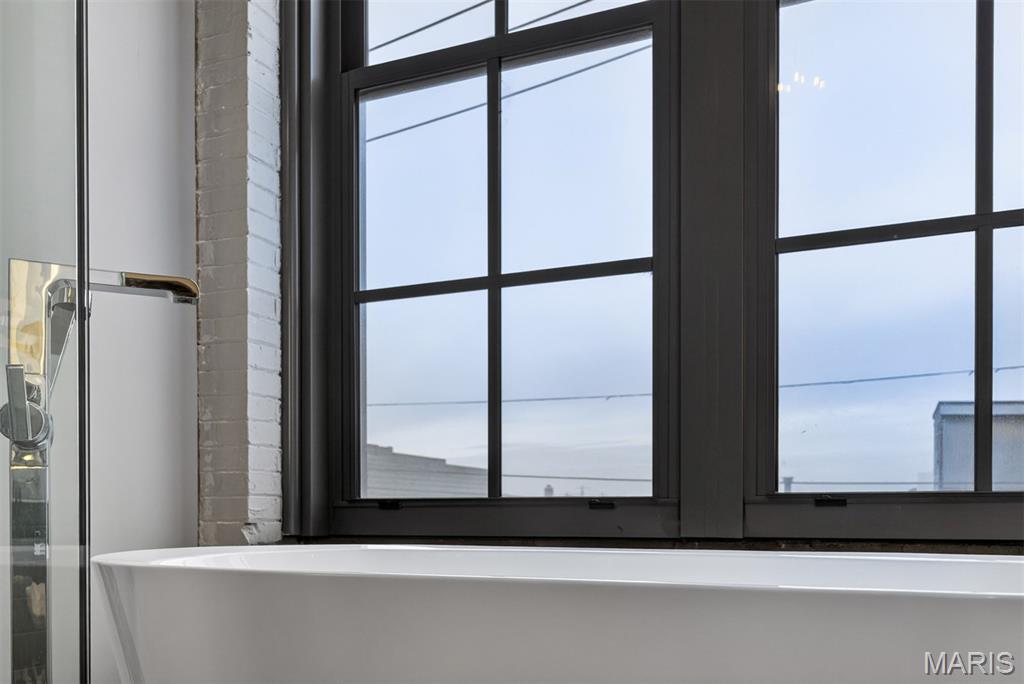 2647 Locust Street, Unit 2R St. Louis, MO 63103 - Photo 15 of 29