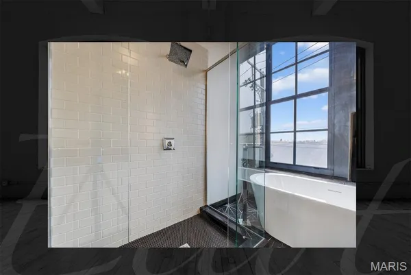 $2,950 | 2647 Locust Street, Unit 2R, St. Louis, MO 63103