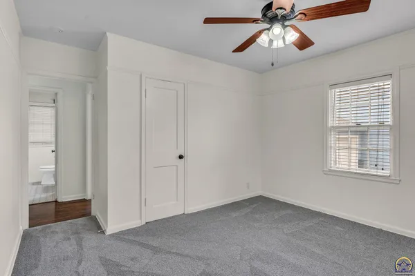 $149,900 | 3420 Southwest Huntoon Street, Topeka, KS 66604