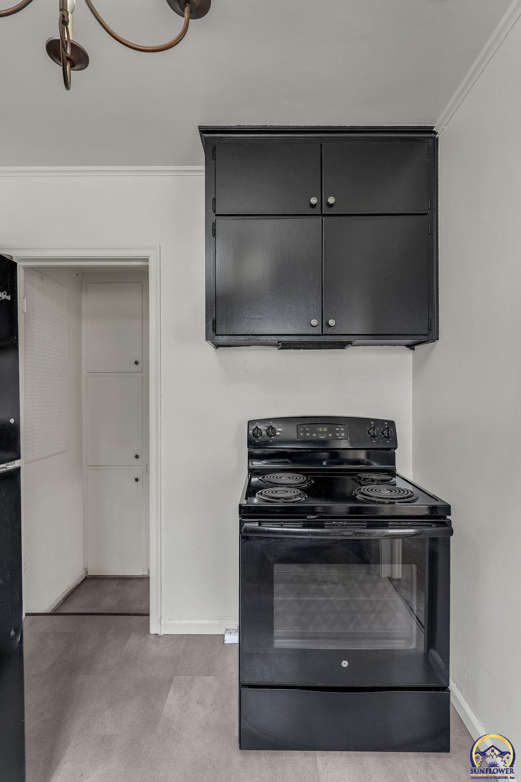 3420 Southwest Huntoon Street Topeka, KS 66604 - Photo 8 of 14