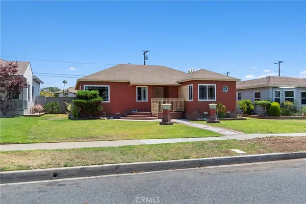 $824,999 | 11028 Spinning Avenue South, Inglewood, CA 90303