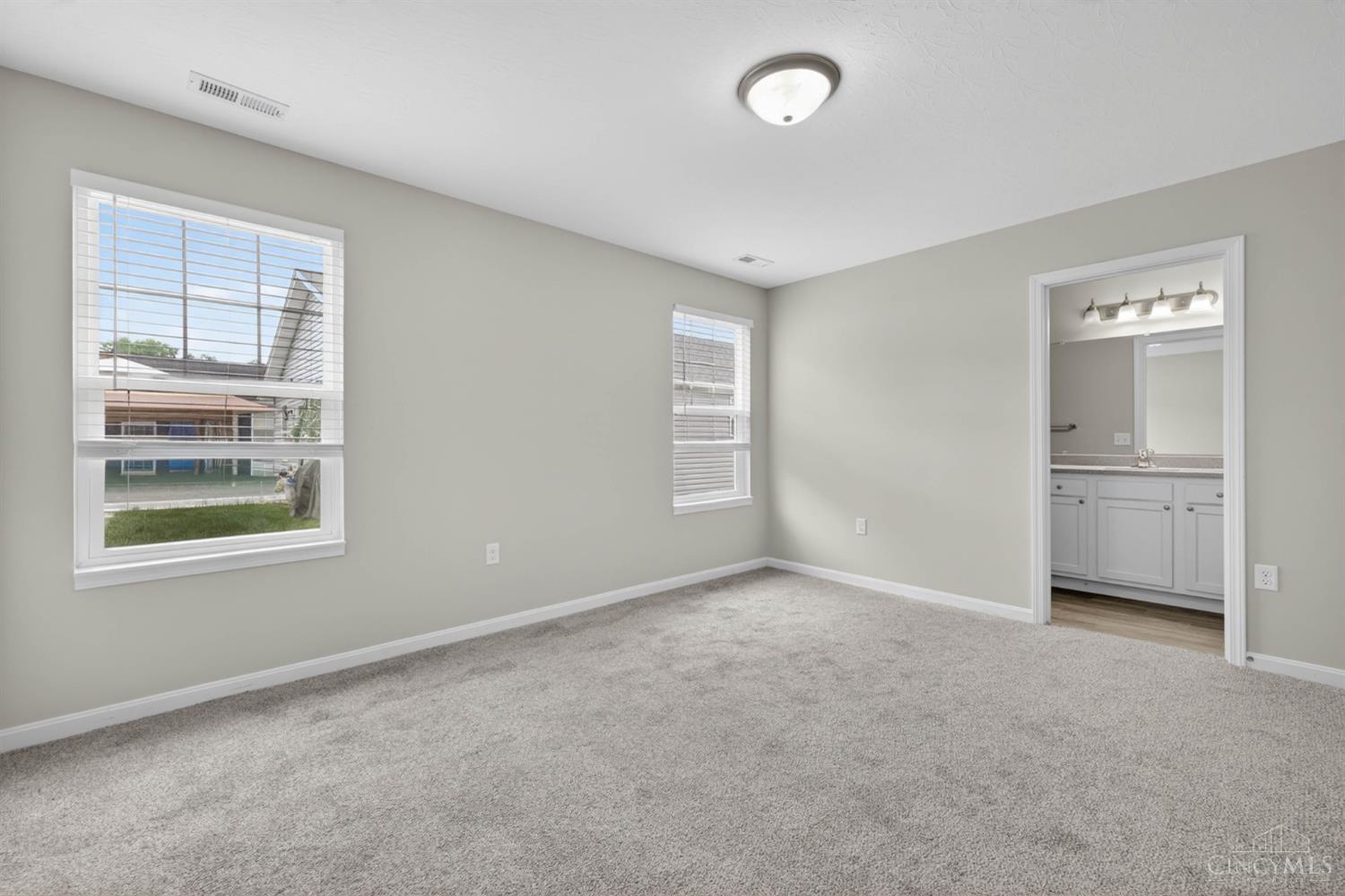 605 Diamond Loop Middletown, OH 45044 - Photo 33 of 35