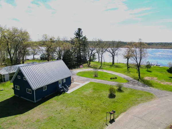 $379,900 | W6205 South S, Montello, WI 53949