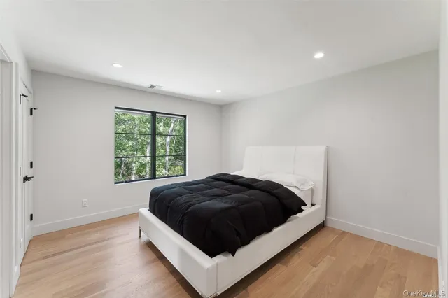 $20,000 | 12 Old Main Road, Quogue, NY 11959