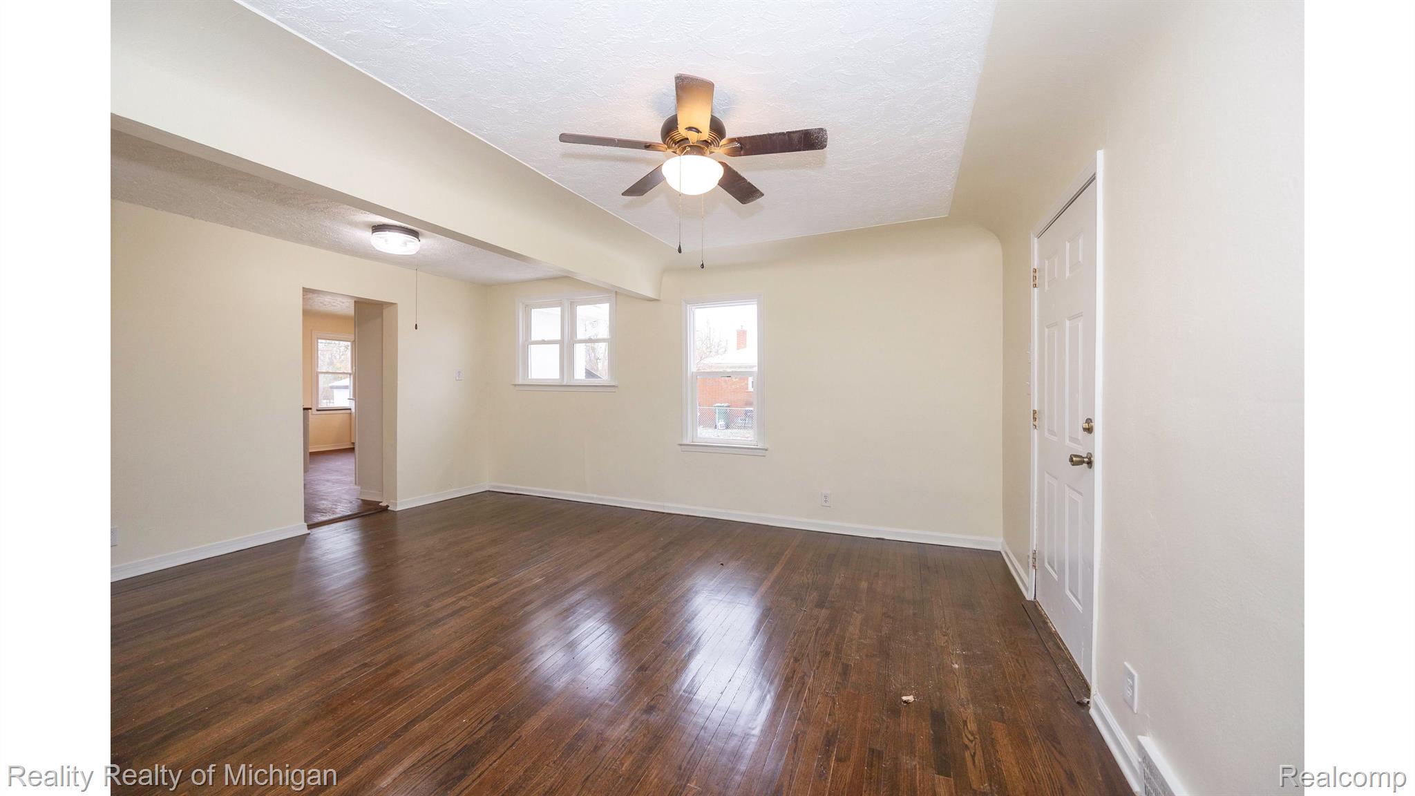 15257 Allen Road Southgate, MI 48195 - Photo 13 of 43 Gallery Image 13