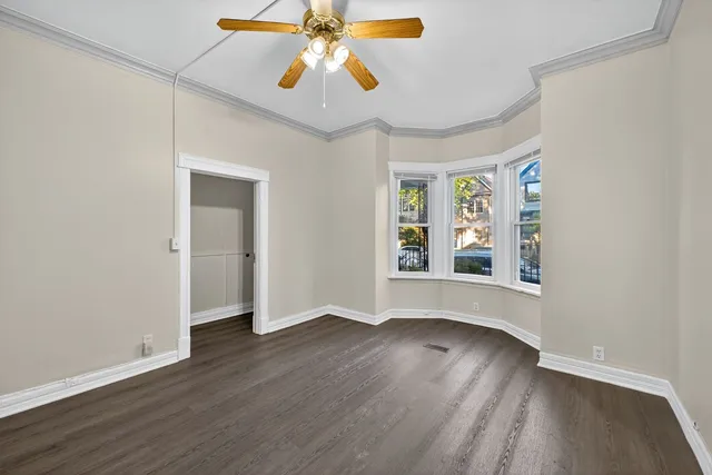 $1,650 | 1922 North Whipple Street, Unit 1, Chicago, IL 60647