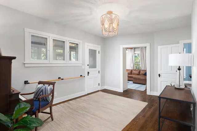 $799,000 | 105 South Wright Street, Naperville, IL 60540