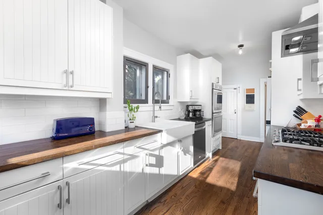 $799,000 | 105 South Wright Street, Naperville, IL 60540