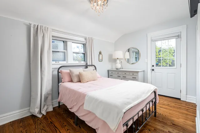 $799,000 | 105 South Wright Street, Naperville, IL 60540