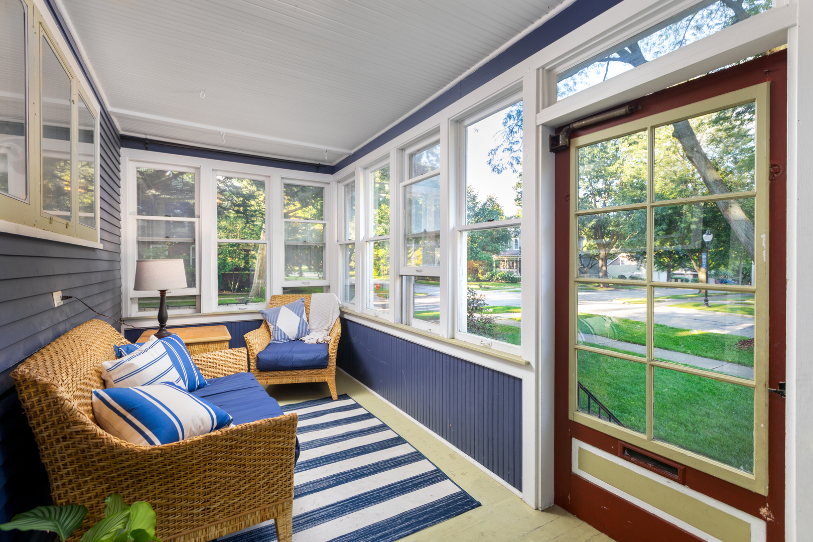 105 South Wright Street Naperville, IL 60540 - Photo 35 of 47 a living room with furniture and a large window