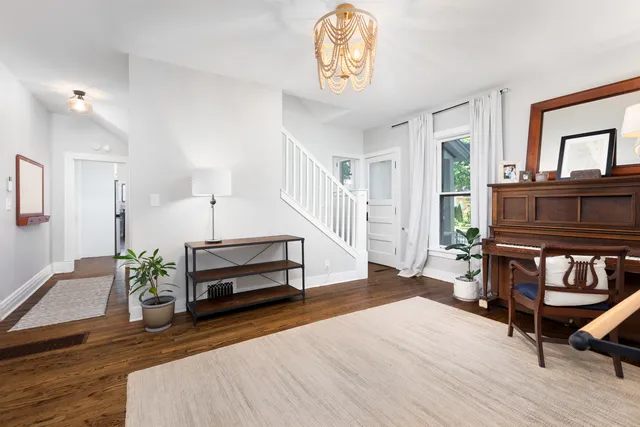 $799,000 | 105 South Wright Street, Naperville, IL 60540