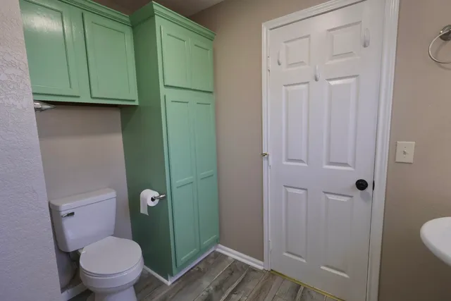 $2,000 | 642 5th Street, Dickinson, TX 77539